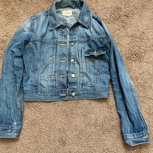 Women’s LEVI’S blue denim jacket good condition